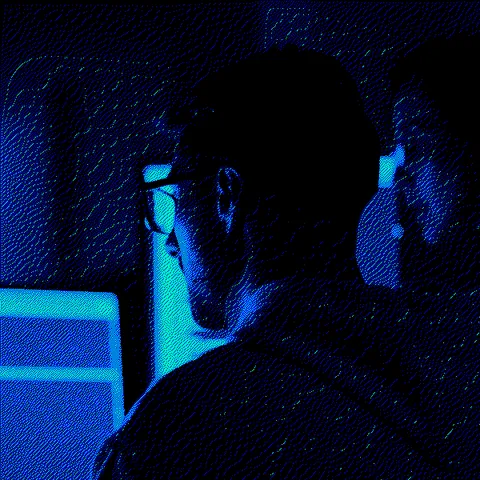 How AI-Enhanced Helpdesk Balances Automation and Human Expertise